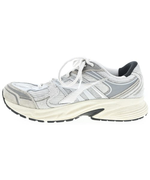 diadora รองเท้าผ้าใบ