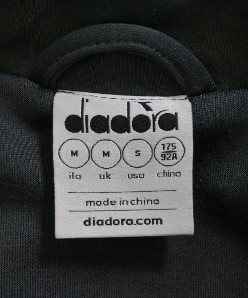 diadora เสื้อยืด/เสื้อท็อปส์