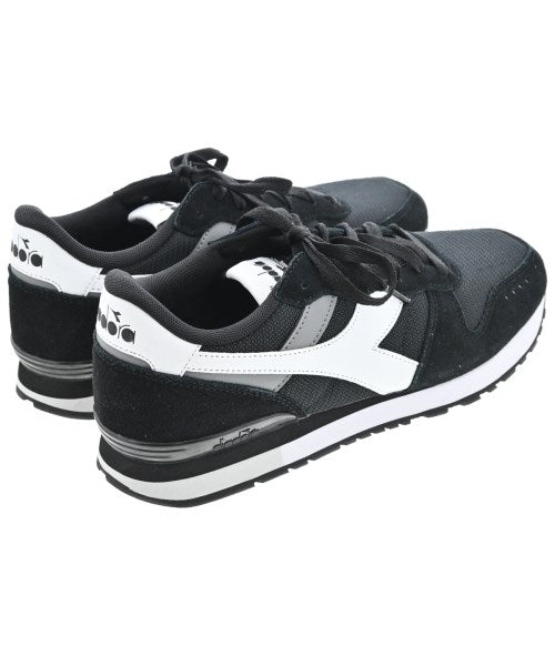 diadora รองเท้าผ้าใบ