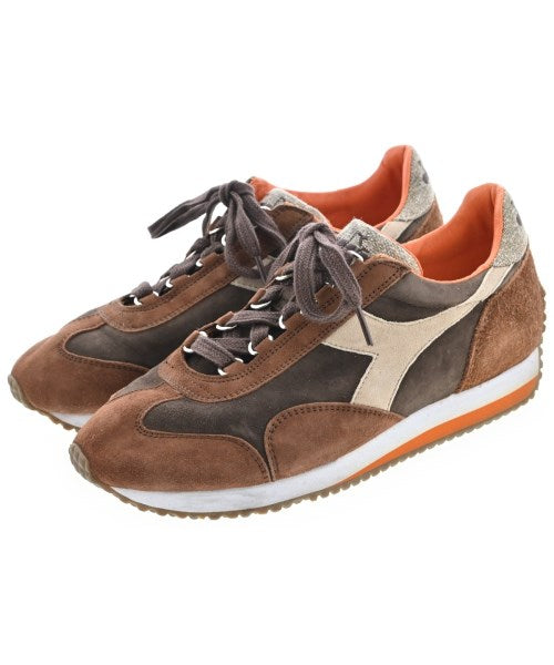 diadora รองเท้าผ้าใบ