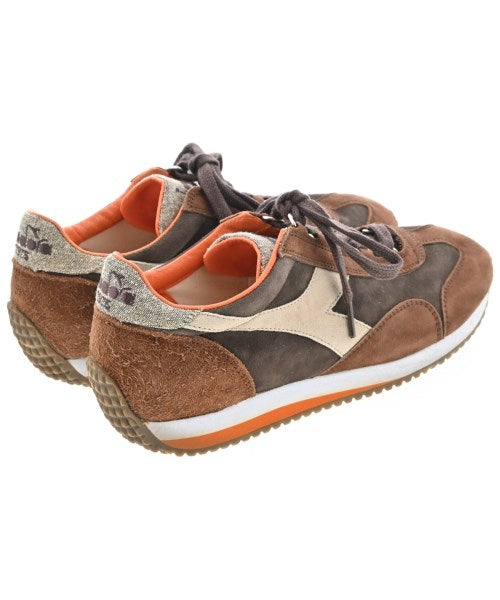 diadora รองเท้าผ้าใบ