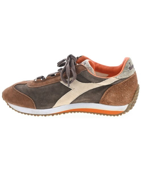 diadora รองเท้าผ้าใบ