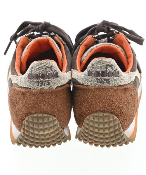 diadora รองเท้าผ้าใบ