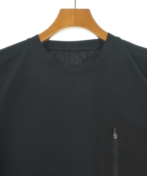 diadora เสื้อยืด/เสื้อท็อปส์