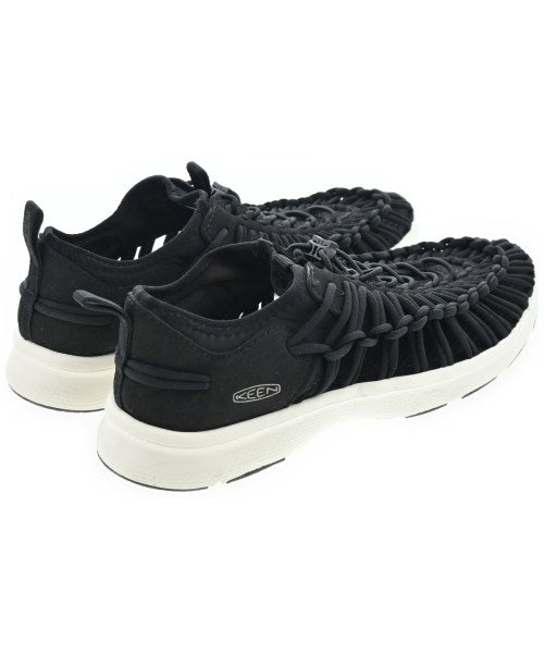 KEEN รองเท้าผ้าใบ