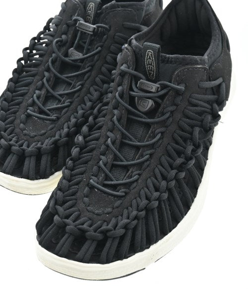 KEEN รองเท้าผ้าใบ