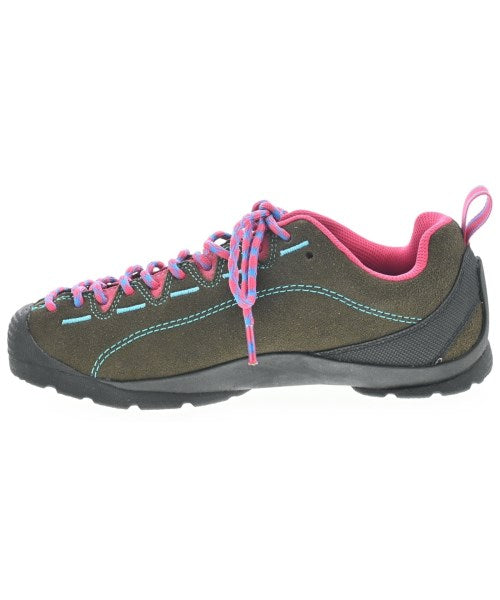 KEEN รองเท้าผ้าใบ