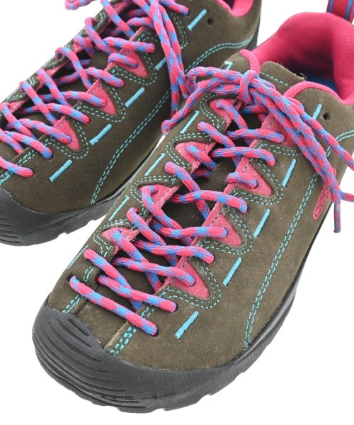 KEEN รองเท้าผ้าใบ