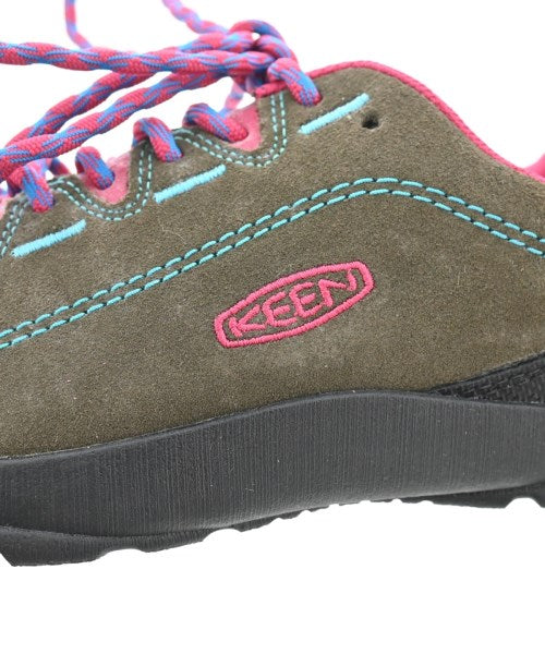 KEEN รองเท้าผ้าใบ