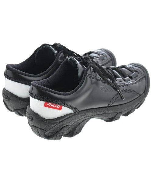 KEEN รองเท้าผ้าใบ