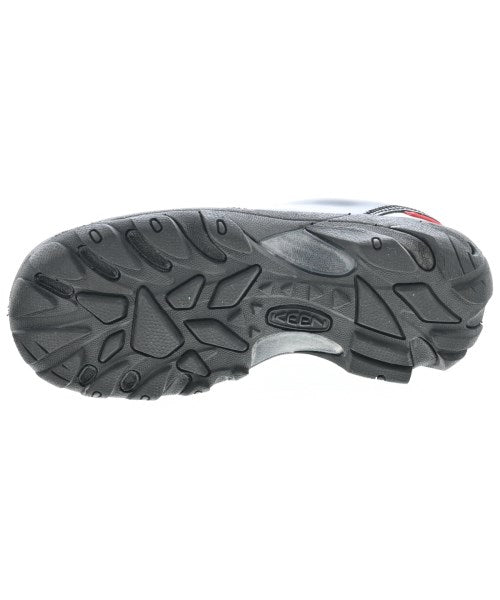 KEEN รองเท้าผ้าใบ
