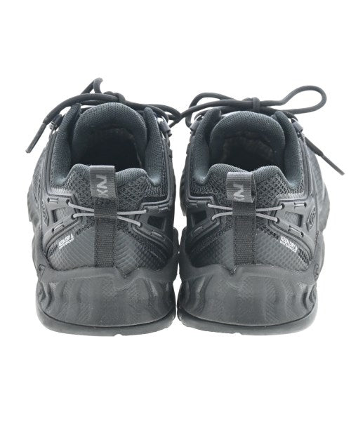 KEEN รองเท้าผ้าใบ