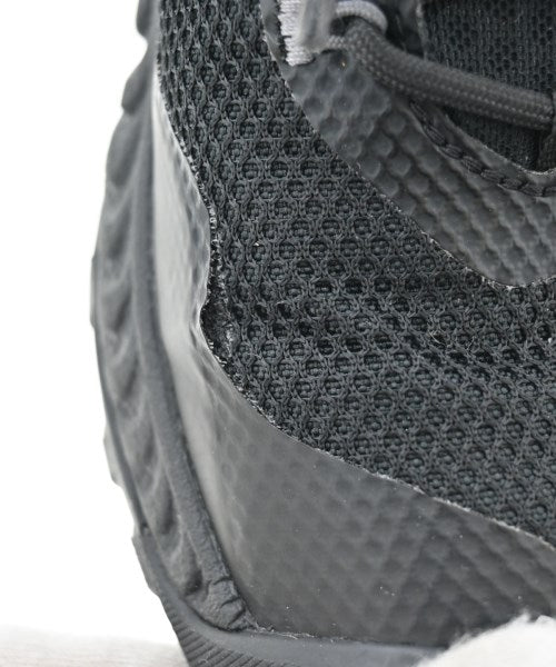 KEEN รองเท้าผ้าใบ