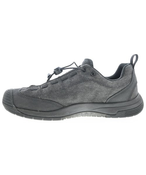 KEEN รองเท้าผ้าใบ