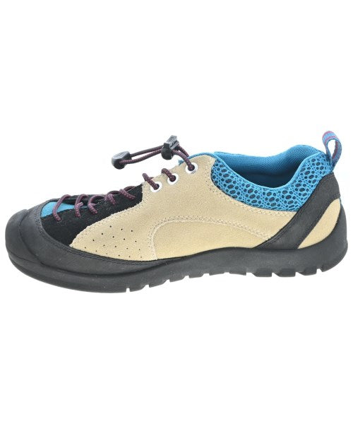 KEEN รองเท้าผ้าใบ