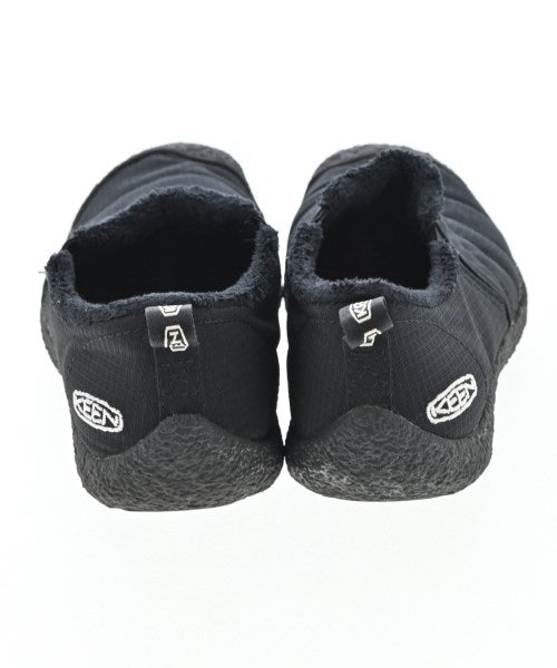 KEEN รองเท้าผ้าใบ