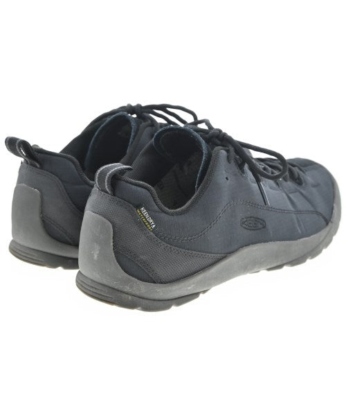 KEEN รองเท้าผ้าใบ