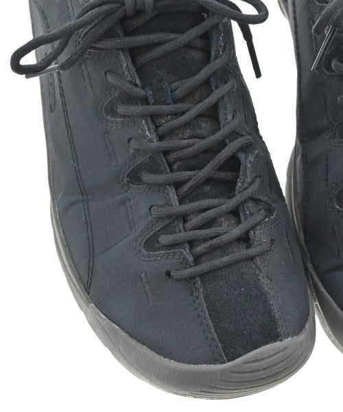 KEEN รองเท้าผ้าใบ