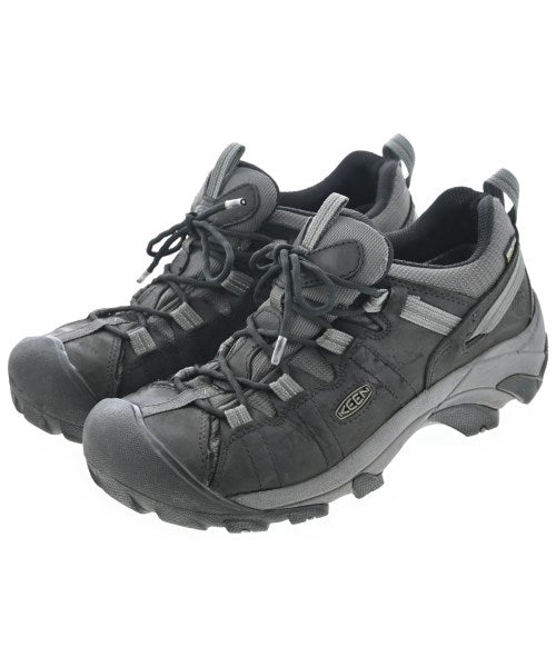 KEEN รองเท้าผ้าใบ