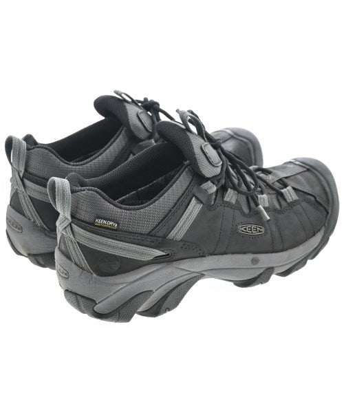KEEN รองเท้าผ้าใบ