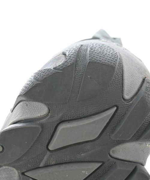 KEEN รองเท้าผ้าใบ