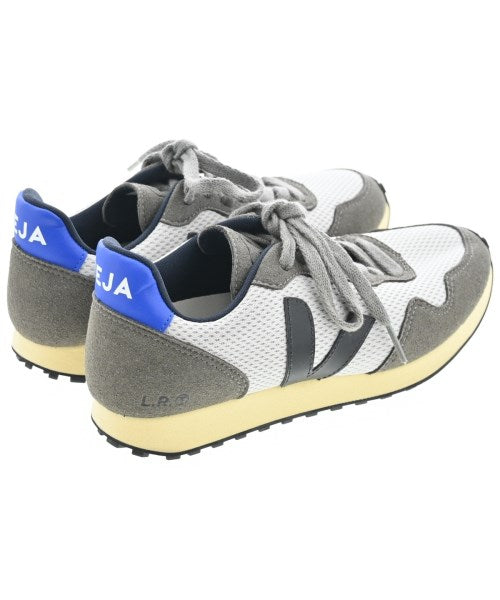 VEJA รองเท้าผ้าใบ