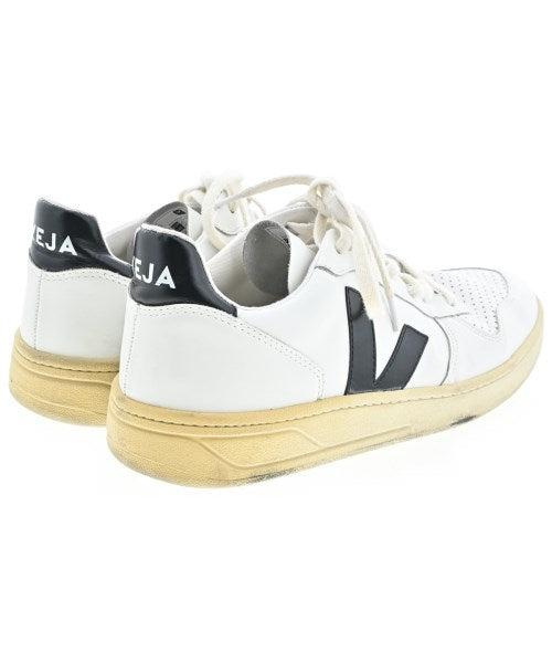 VEJA รองเท้าผ้าใบ