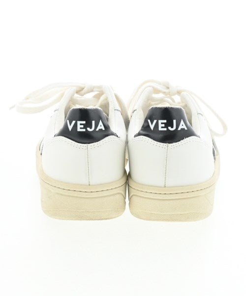 VEJA รองเท้าผ้าใบ