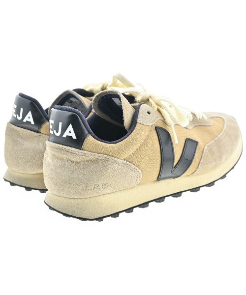VEJA รองเท้าผ้าใบ