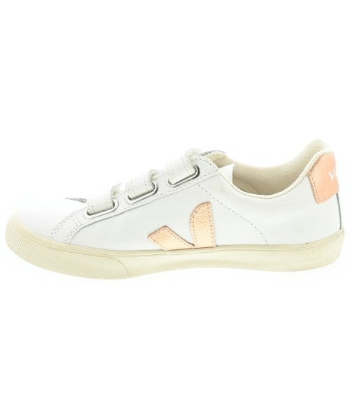 VEJA รองเท้าผ้าใบ