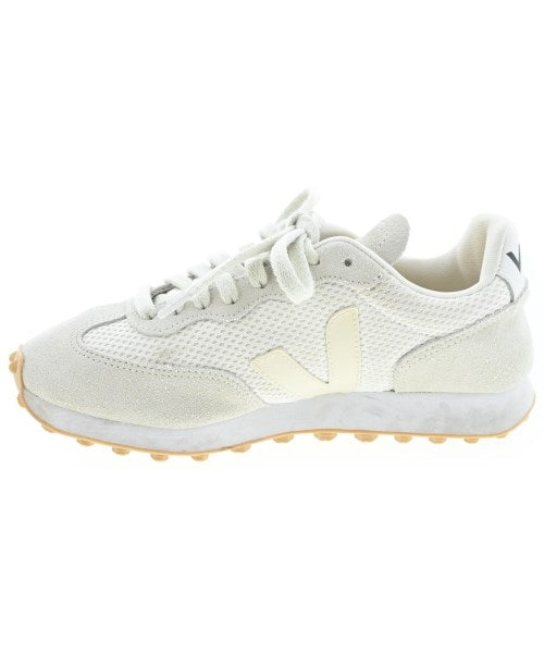 VEJA รองเท้าผ้าใบ