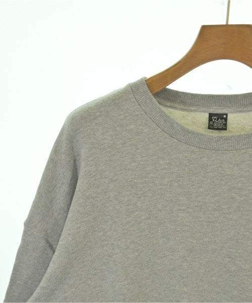 POLER เสื้อสเวตเตอร์