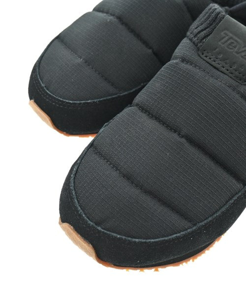 Teva รองเท้า อื่น