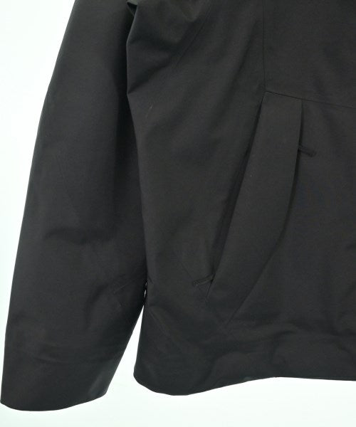 ARC'TERYX VEILANCE เสื้อพาร์กาภูเขา