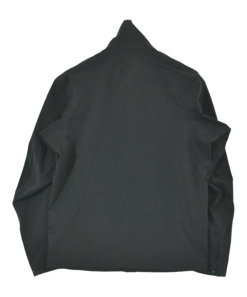 ARC'TERYX VEILANCE แจ็คเก็ตเบลาส์ อื่น