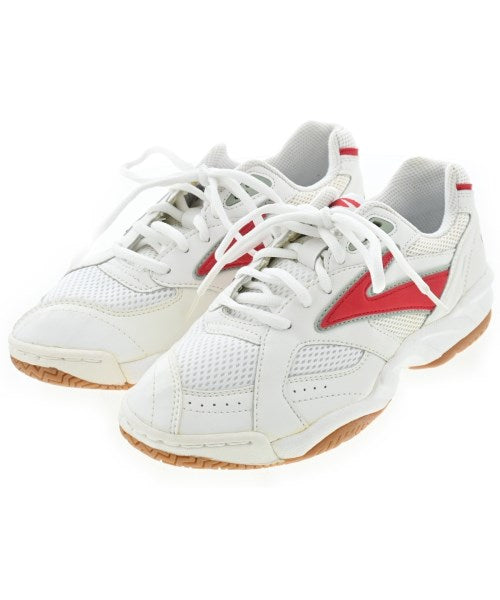 BROOKS รองเท้าผ้าใบ