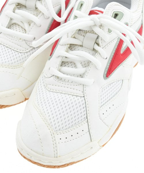 BROOKS รองเท้าผ้าใบ