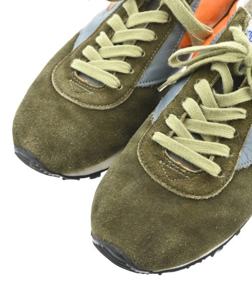 BROOKS รองเท้าผ้าใบ