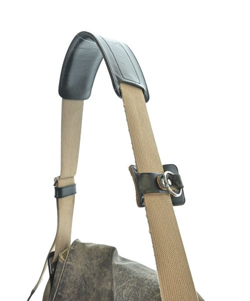 BROOKS กระเป๋าสะพาย