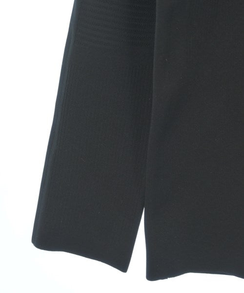 DESCENTE เสื้อกันหนาว