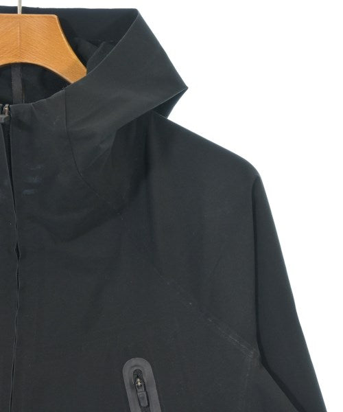 DESCENTE เสื้อพาร์กาภูเขา