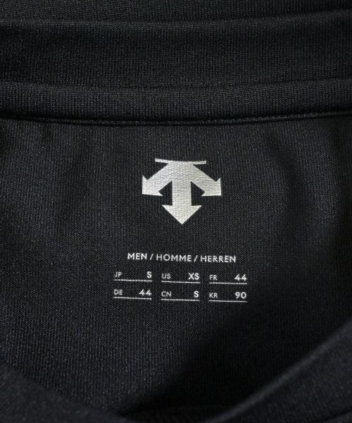 DESCENTE เสื้อยืด/เสื้อท็อปส์