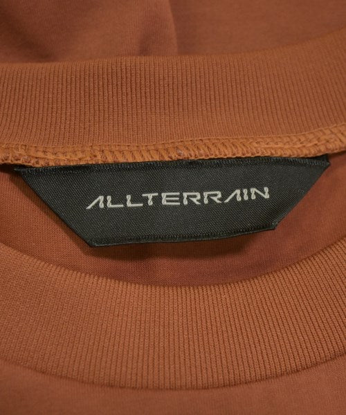 DESCENTE เสื้อยืด/เสื้อท็อปส์