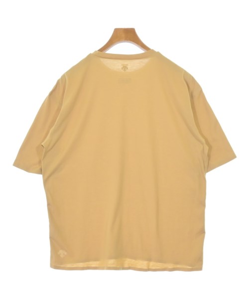 DESCENTE เสื้อยืด/เสื้อท็อปส์