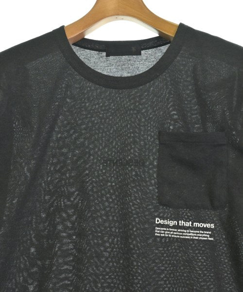 DESCENTE เสื้อยืด/เสื้อท็อปส์