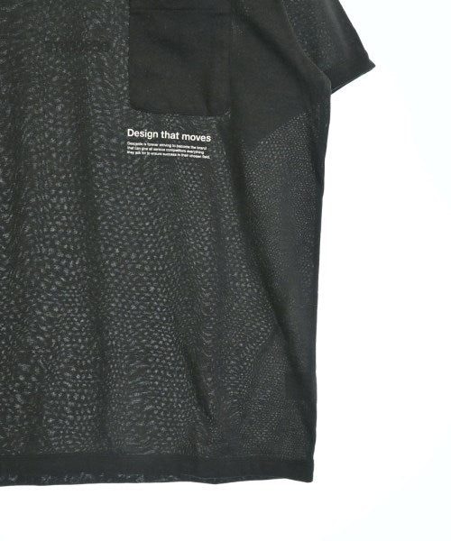DESCENTE เสื้อยืด/เสื้อท็อปส์