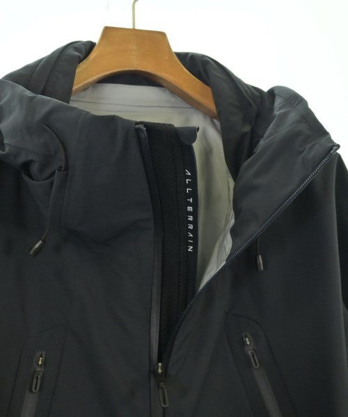 DESCENTE เสื้อพาร์กาภูเขา