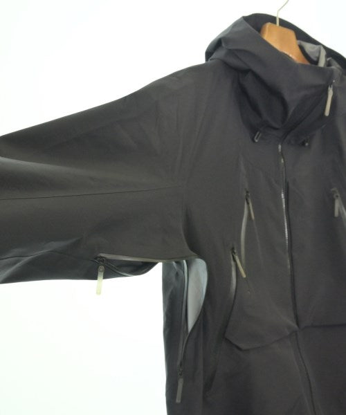 DESCENTE เสื้อพาร์กาภูเขา