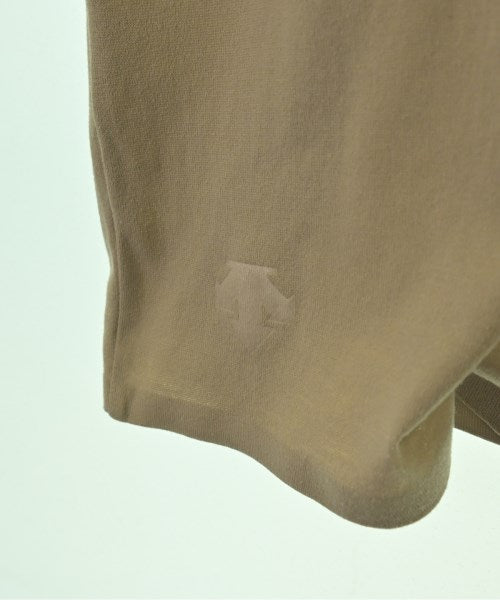 DESCENTE เสื้อยืด/เสื้อท็อปส์