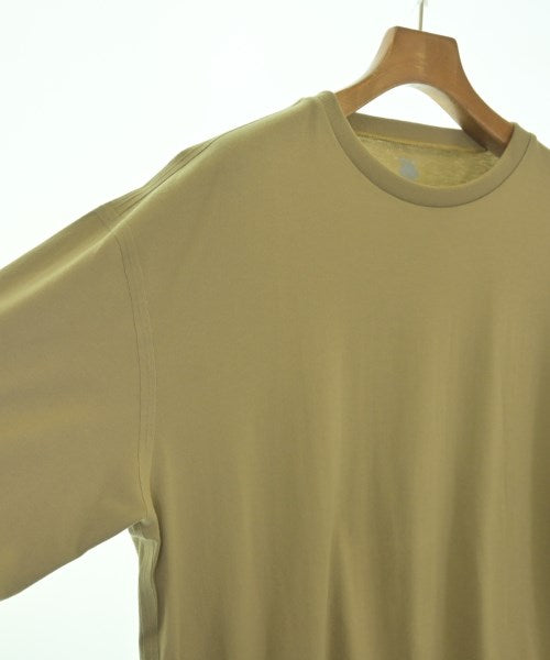 DESCENTE เสื้อยืด/เสื้อท็อปส์